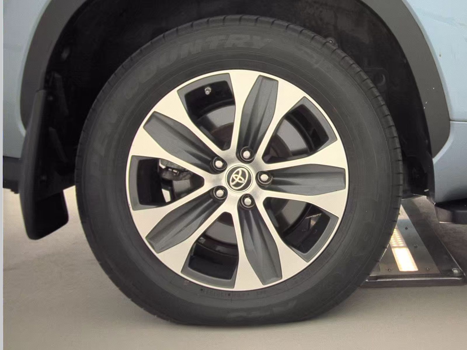 2022 Toyota Highlander XLE AWD