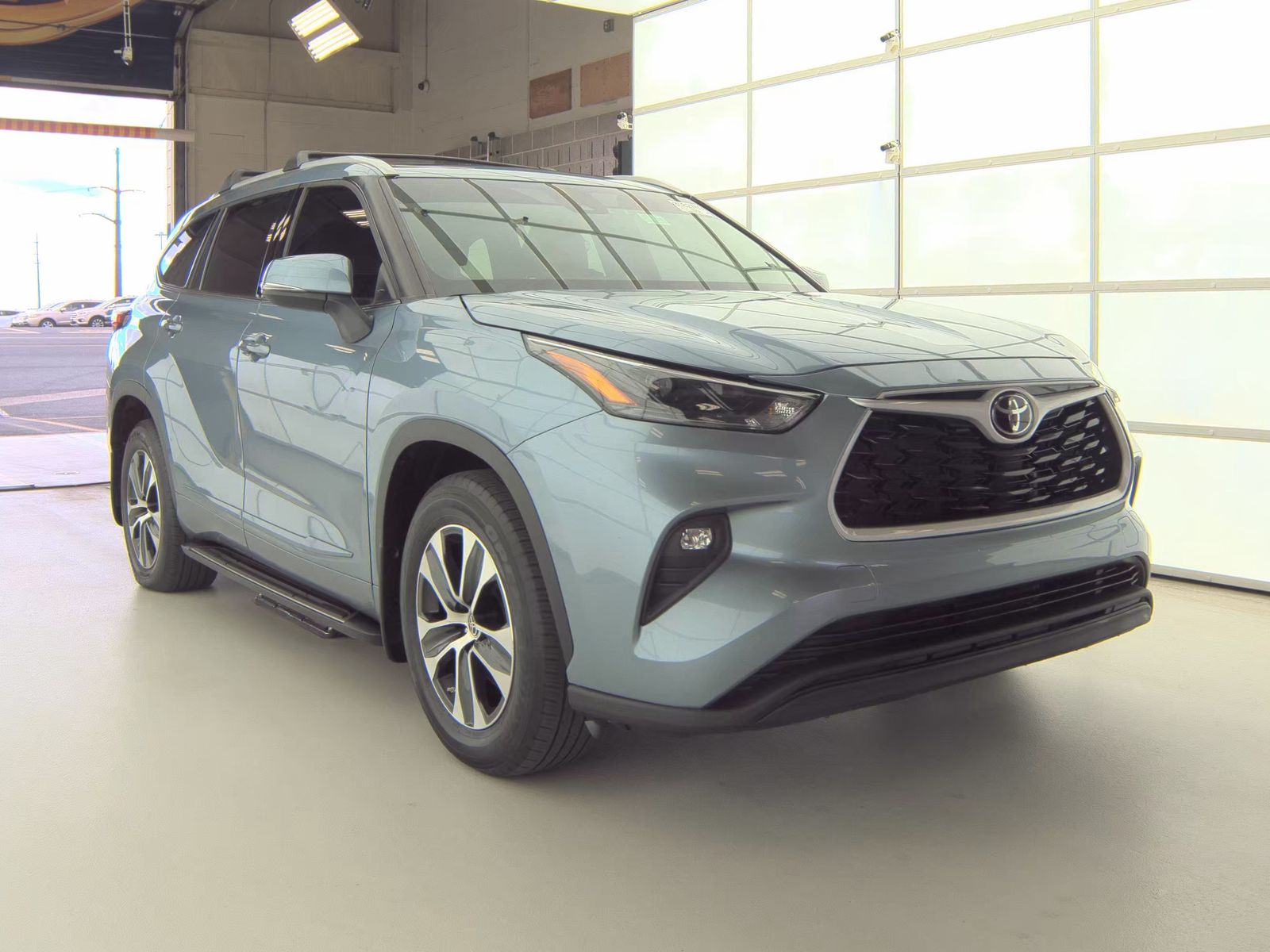 2022 Toyota Highlander XLE AWD