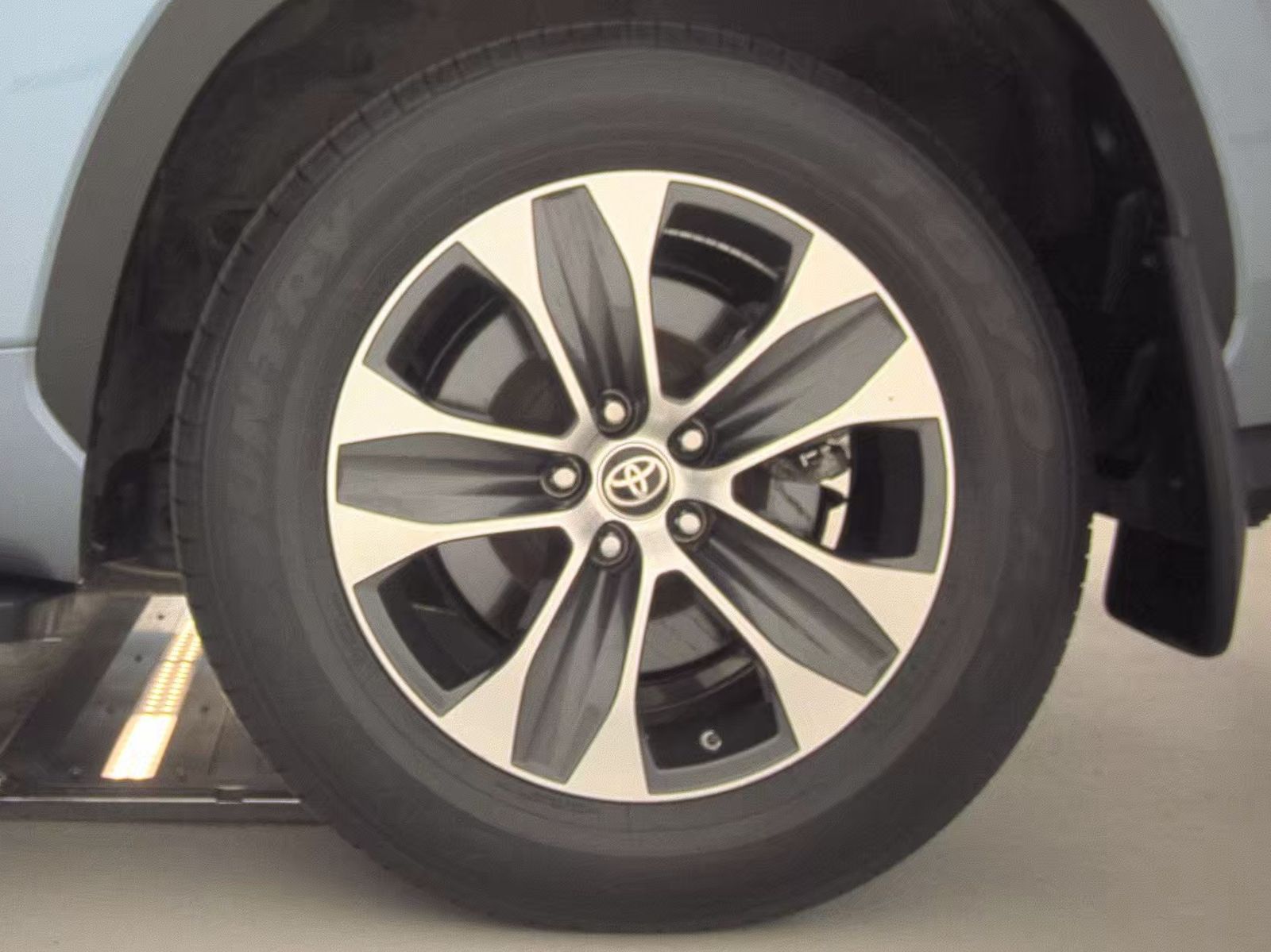 2022 Toyota Highlander XLE AWD