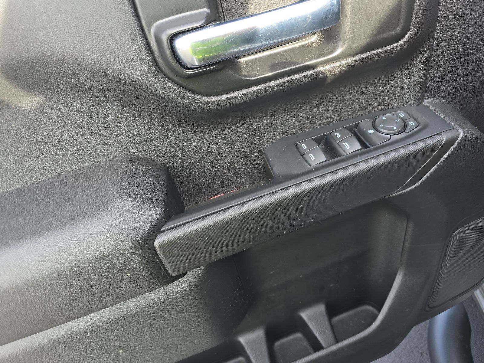 2023 Chevrolet Silverado 1500 Custom AWD