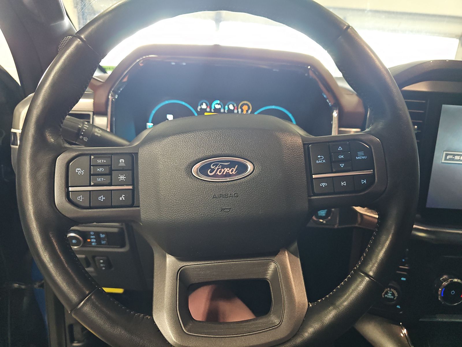 2023 Ford F-150 Lariat AWD