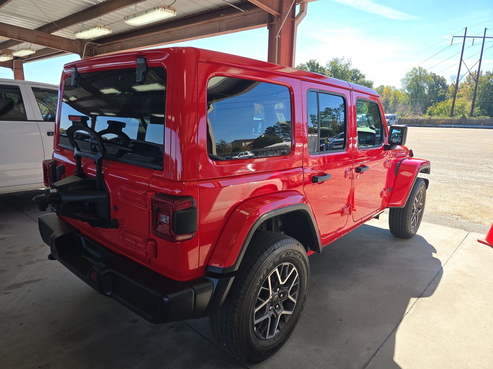2025 Jeep Wrangler Sahara AWD
