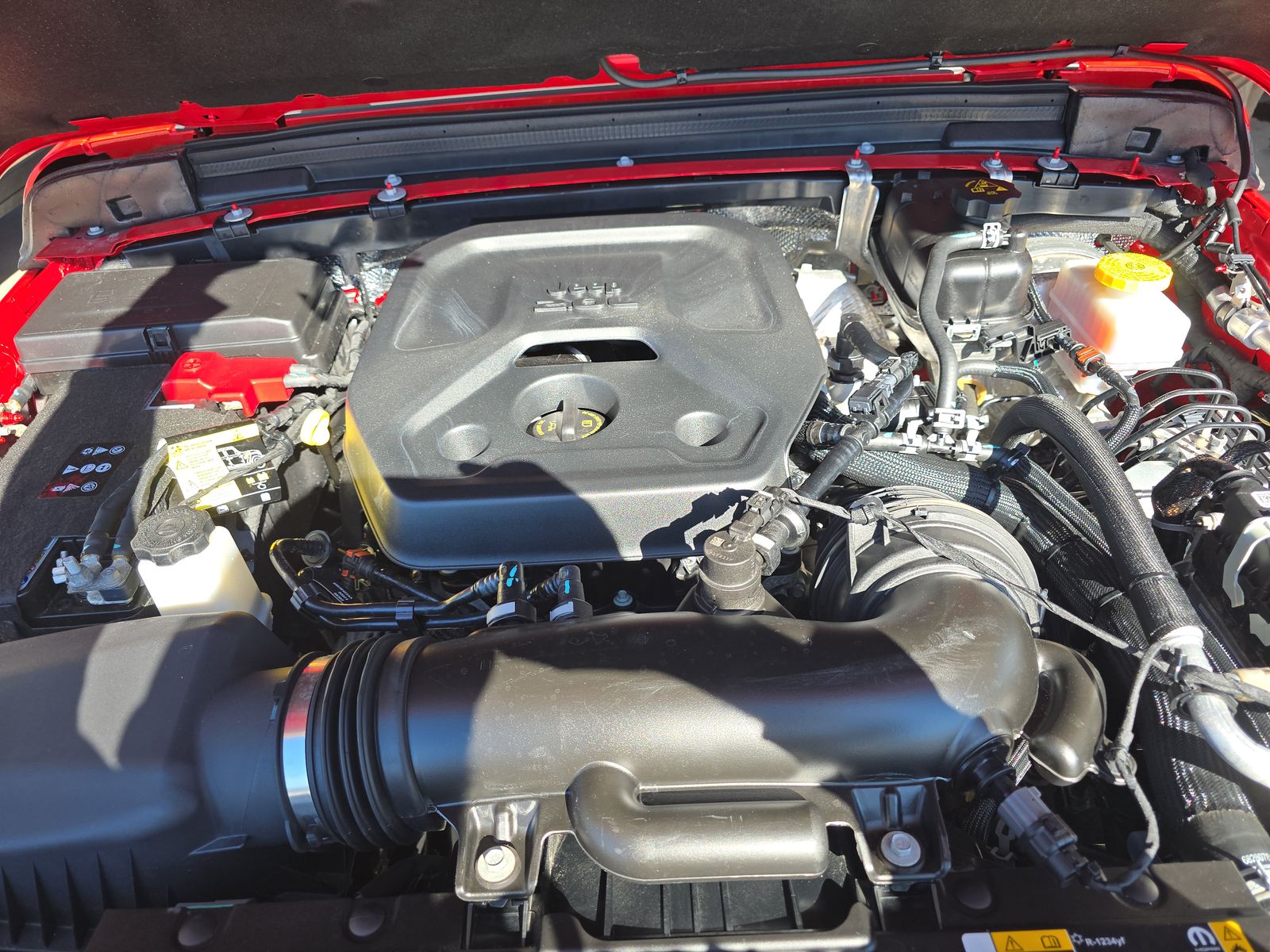 2025 Jeep Wrangler Sahara AWD