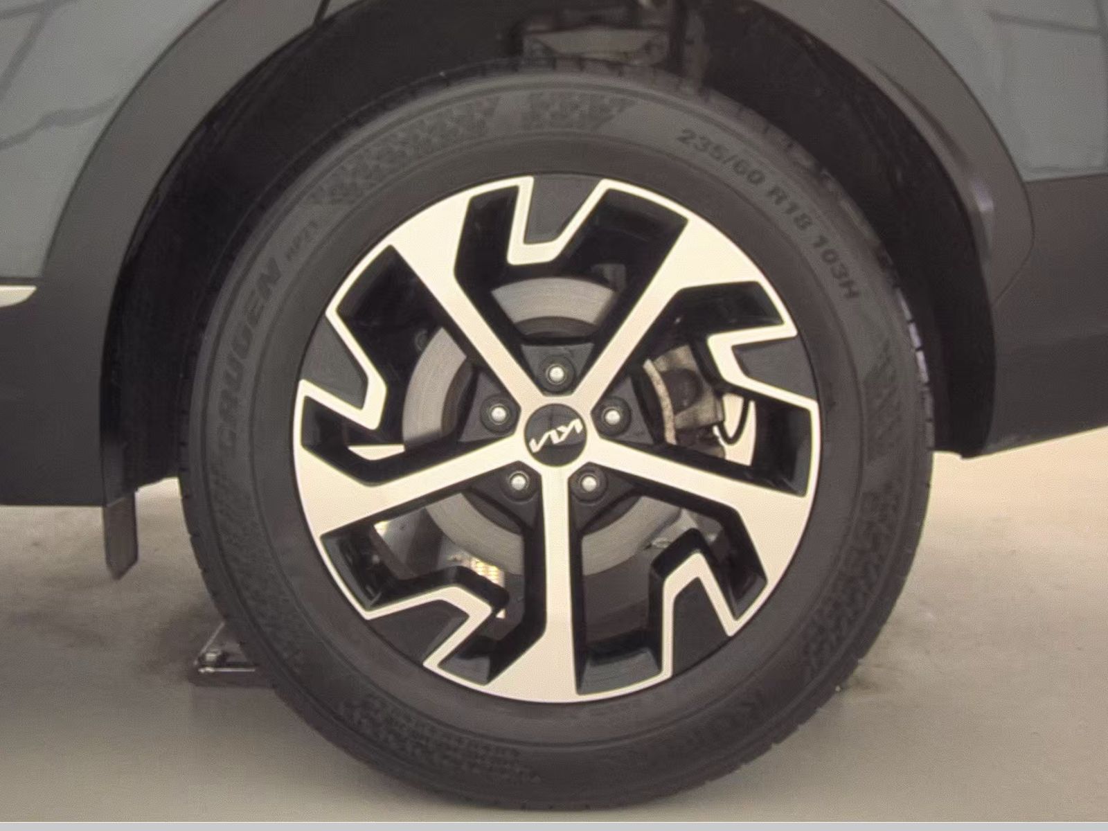 2023 Kia Sportage EX AWD