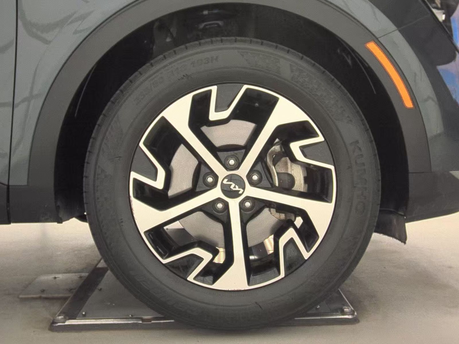 2023 Kia Sportage EX AWD