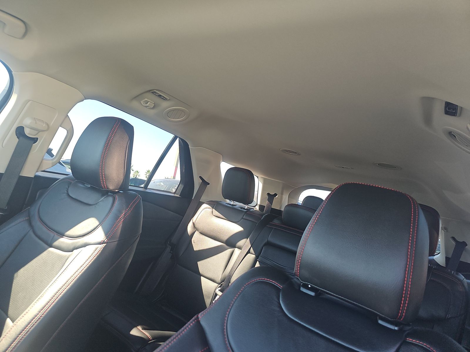 2025 Ford Explorer Active RWD