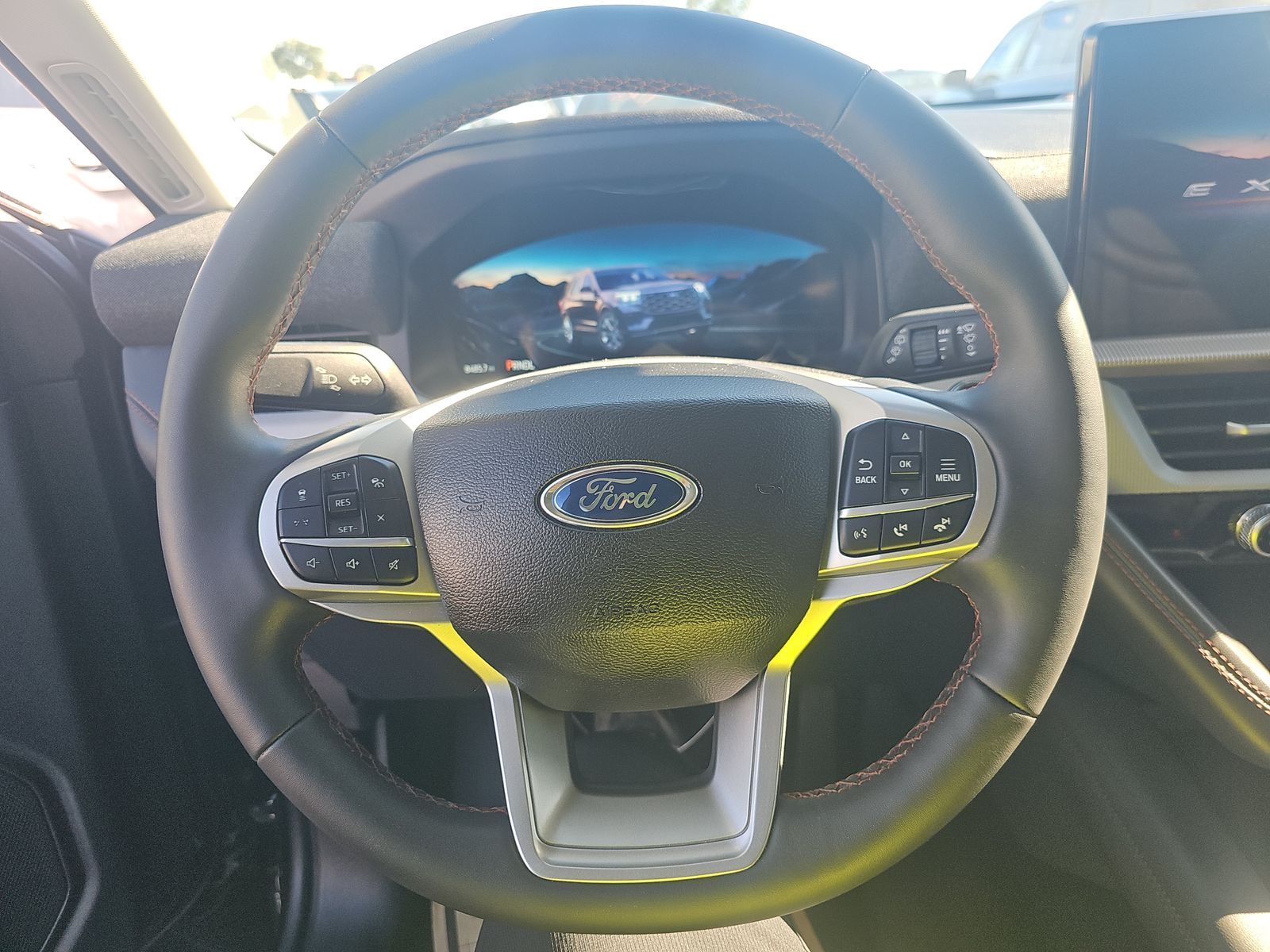 2025 Ford Explorer Active RWD