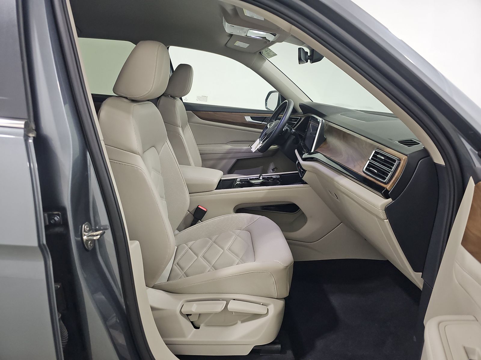 2024 Volkswagen Atlas 2.0T SE AWD