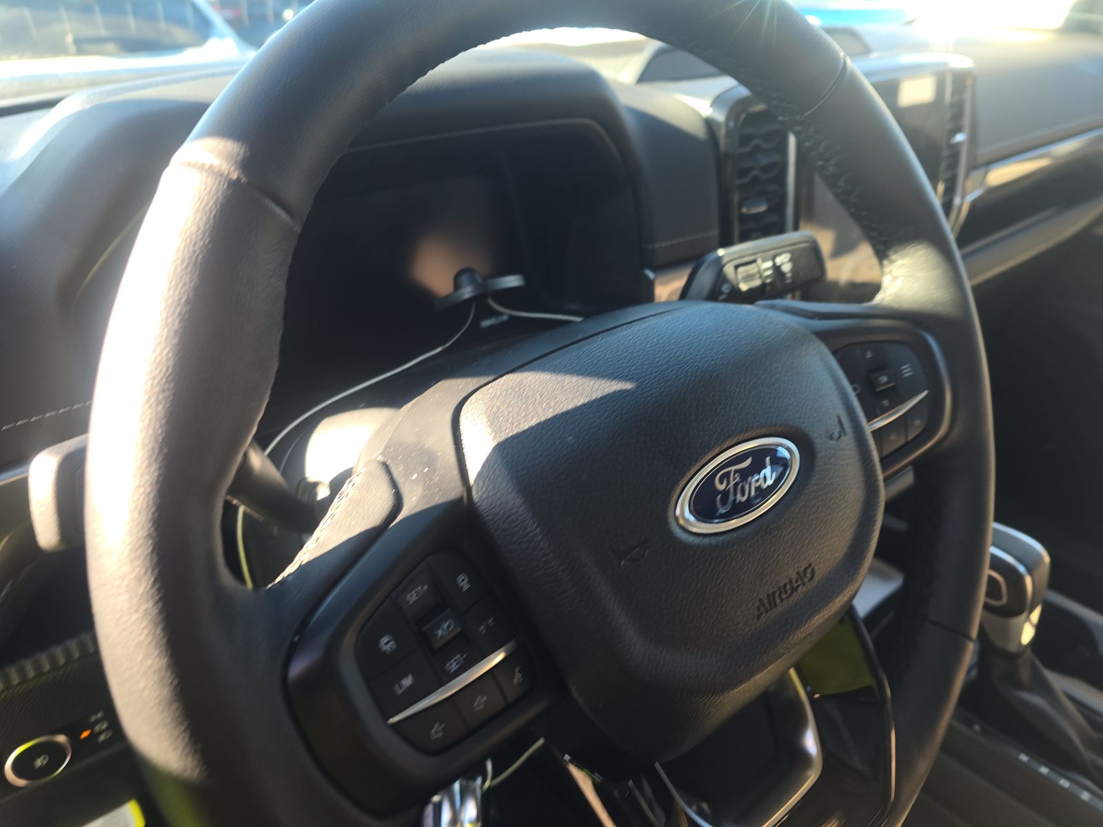 2025 Ford Ranger LARIAT AWD