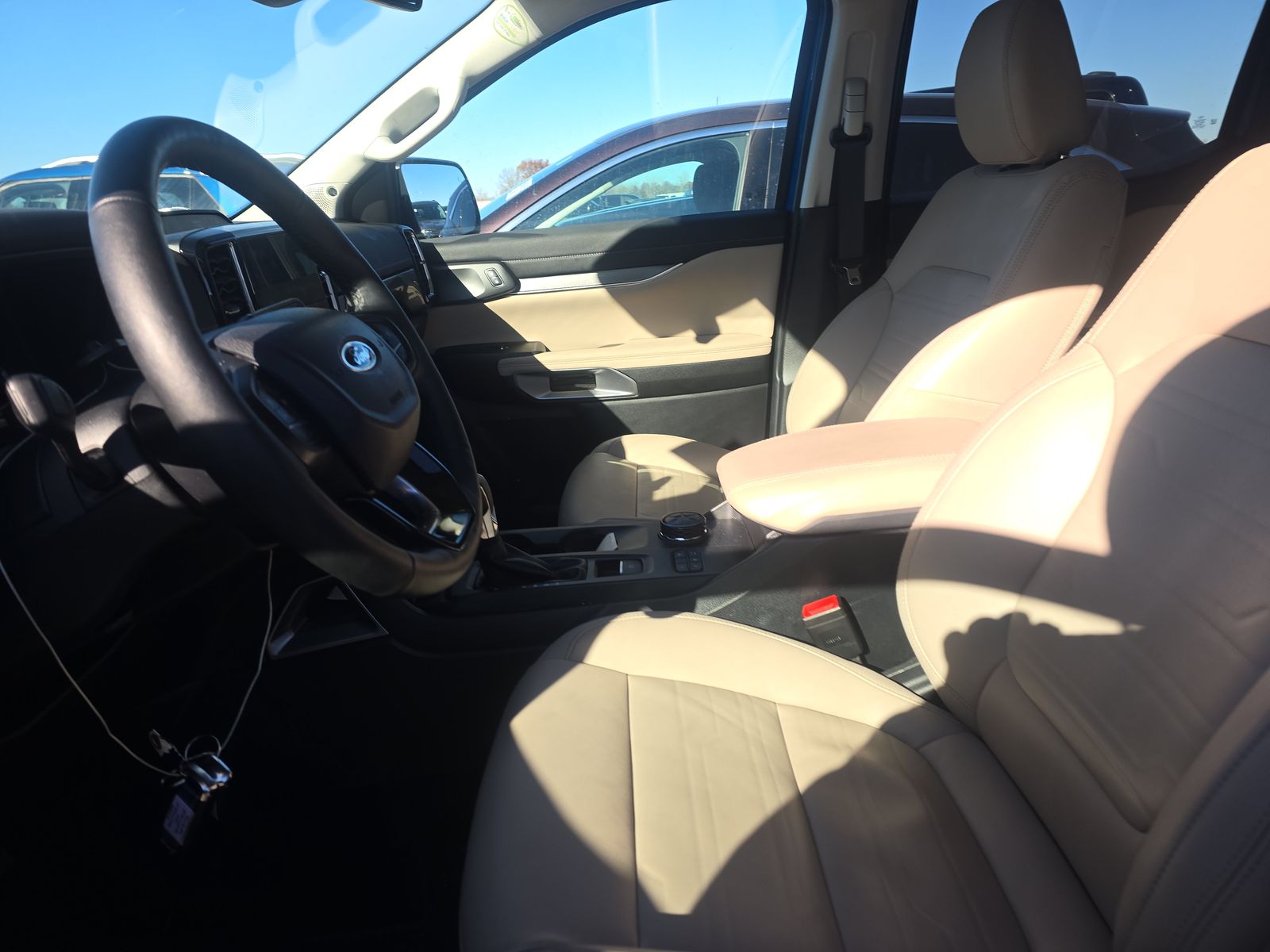 2025 Ford Ranger LARIAT AWD