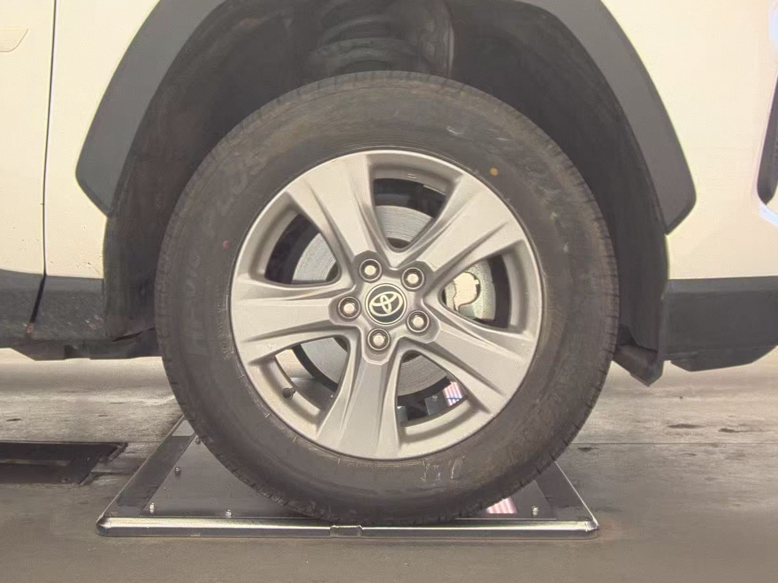 2024 Toyota RAV4 Hybrid LE AWD