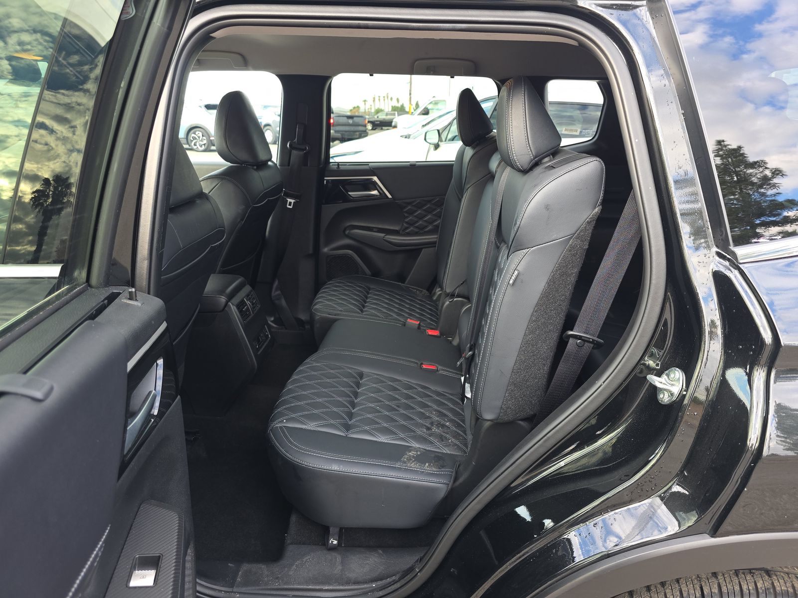 2024 Mitsubishi Outlander SEL FWD