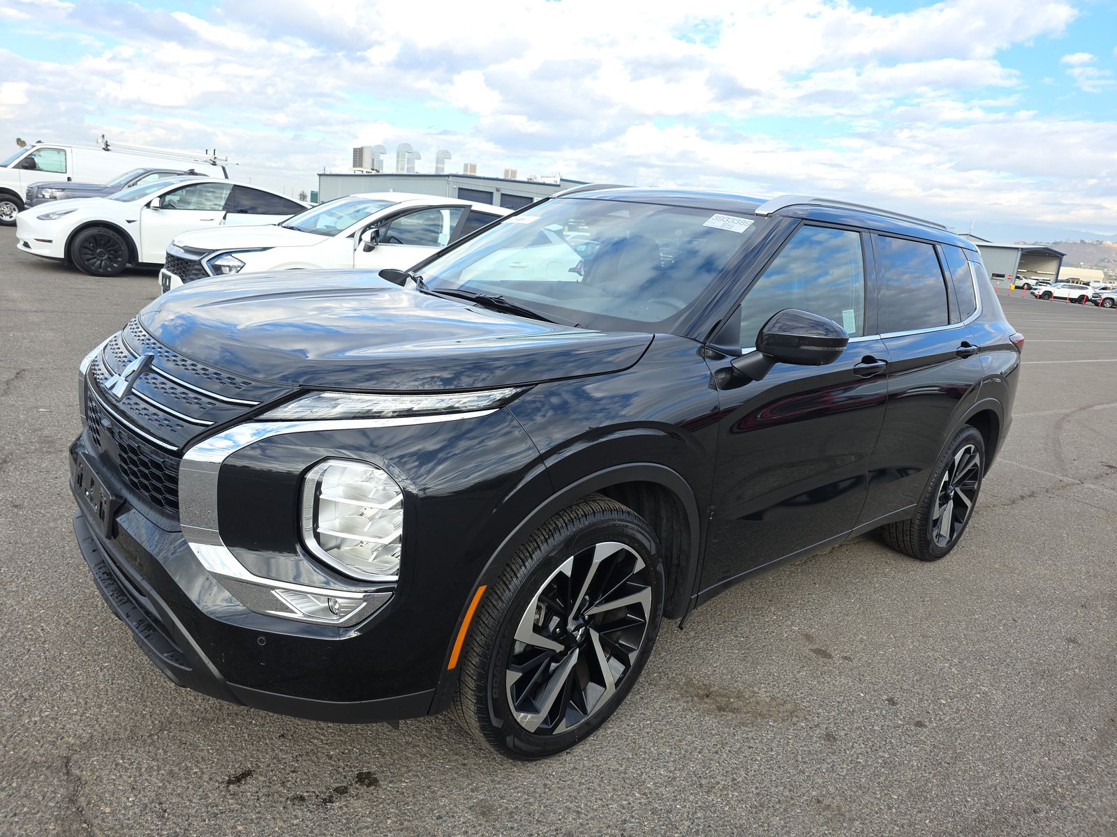 2024 Mitsubishi Outlander SEL FWD