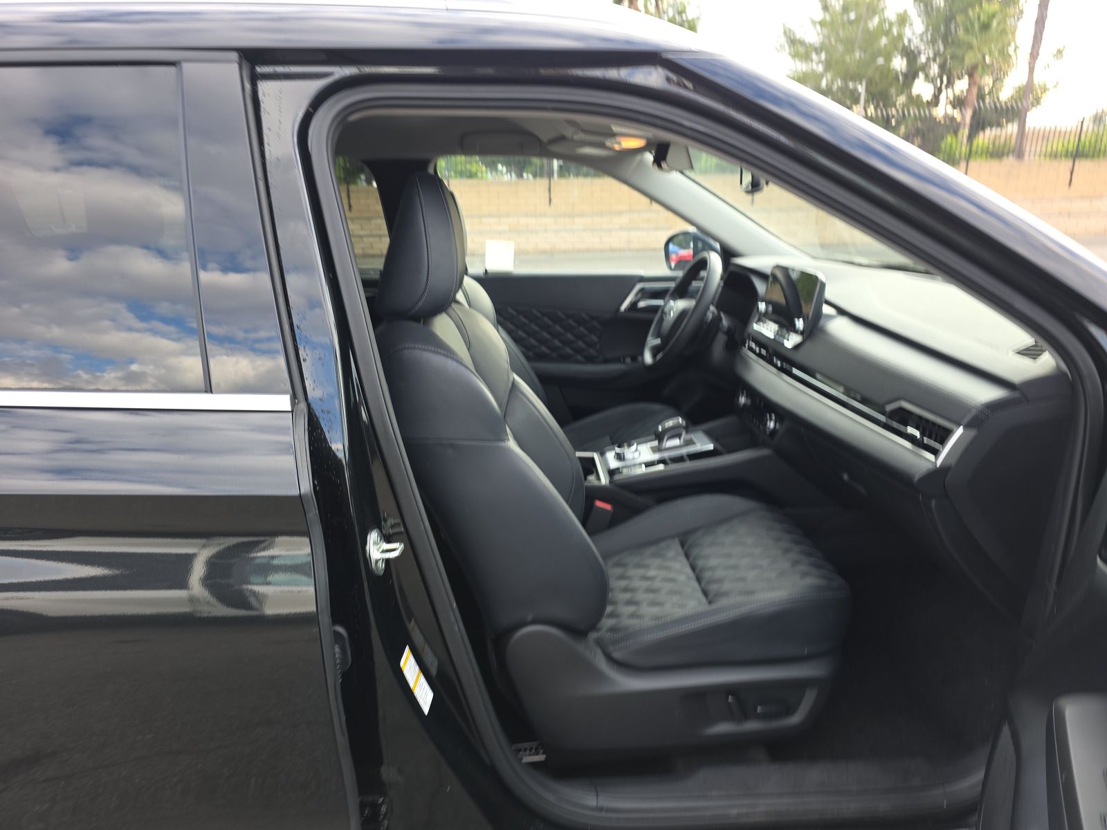 2024 Mitsubishi Outlander SEL FWD