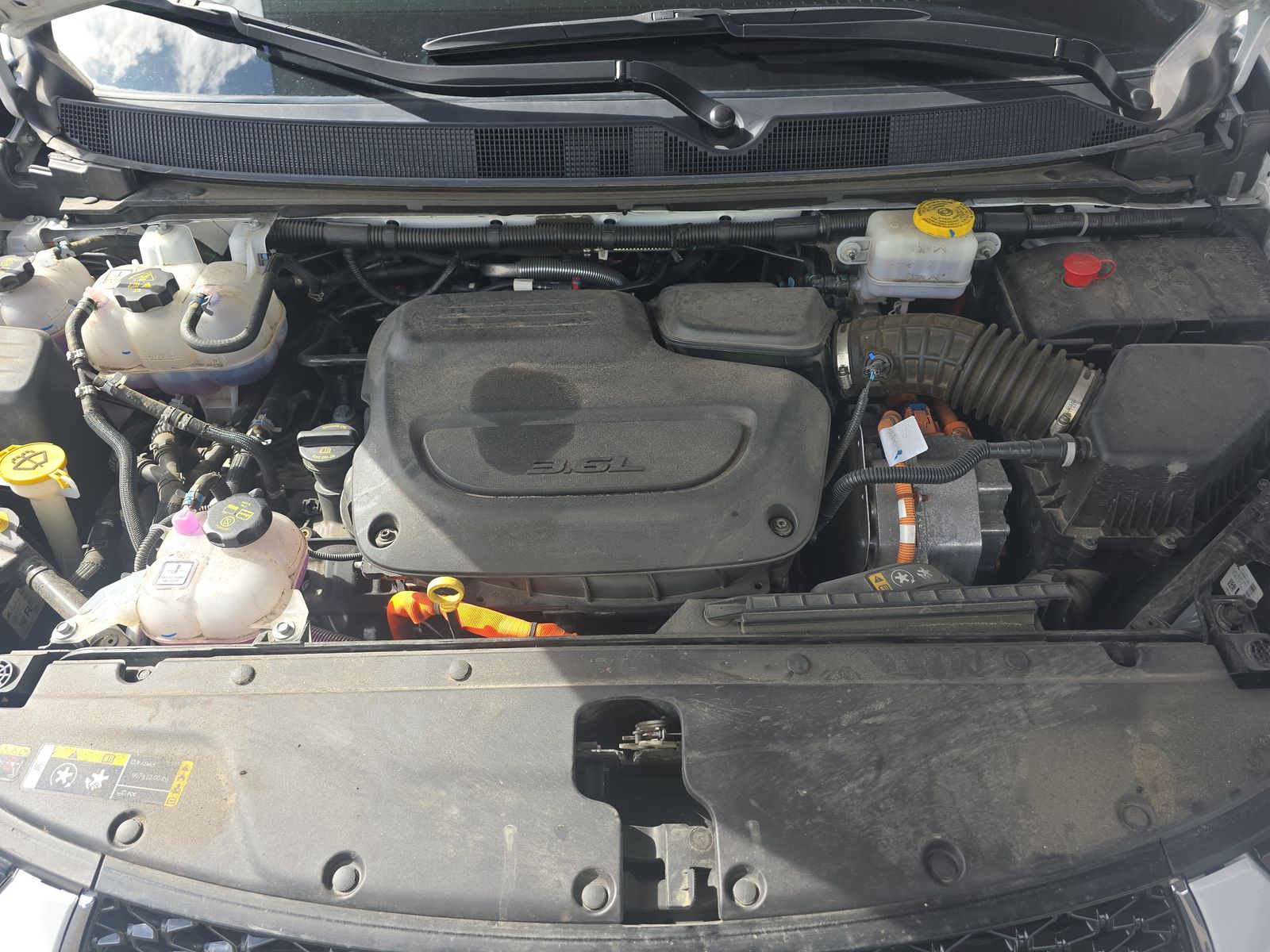 2024 Chrysler Pacifica Hybrid Select FWD