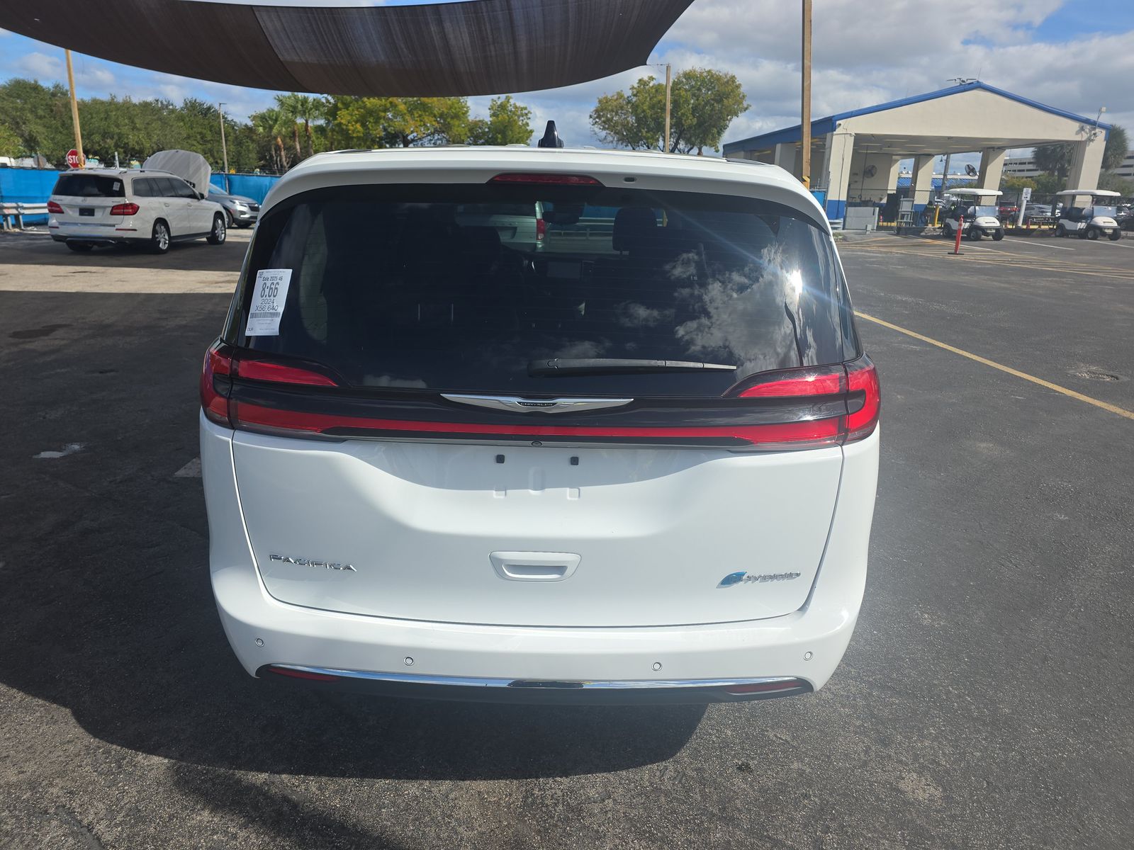 2024 Chrysler Pacifica Hybrid Select FWD