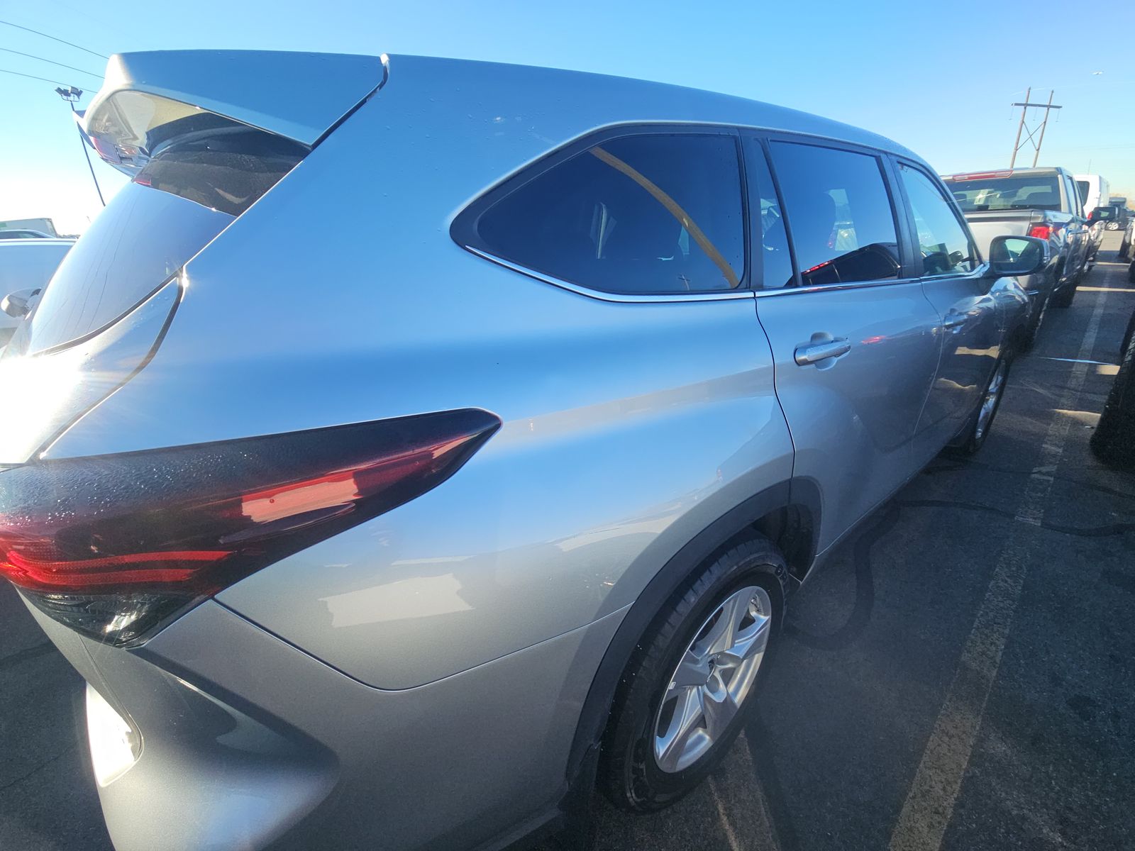 2024 Toyota Highlander LE AWD