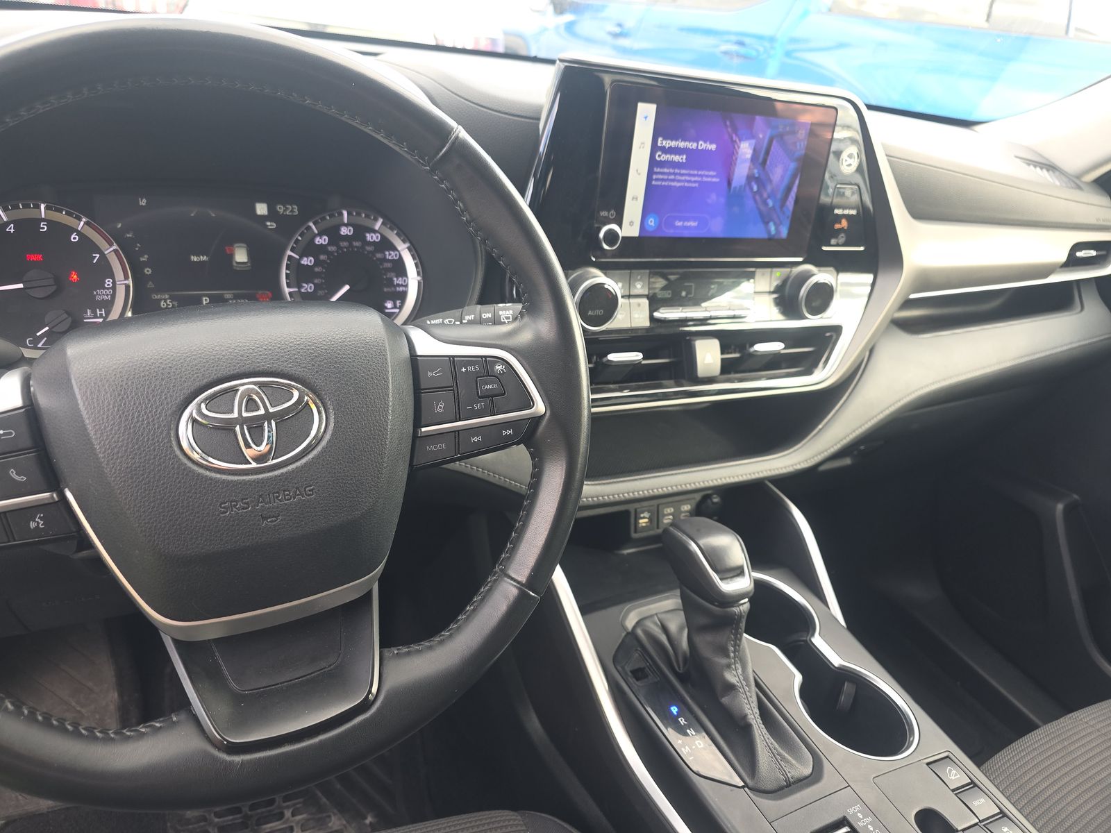 2024 Toyota Highlander LE AWD