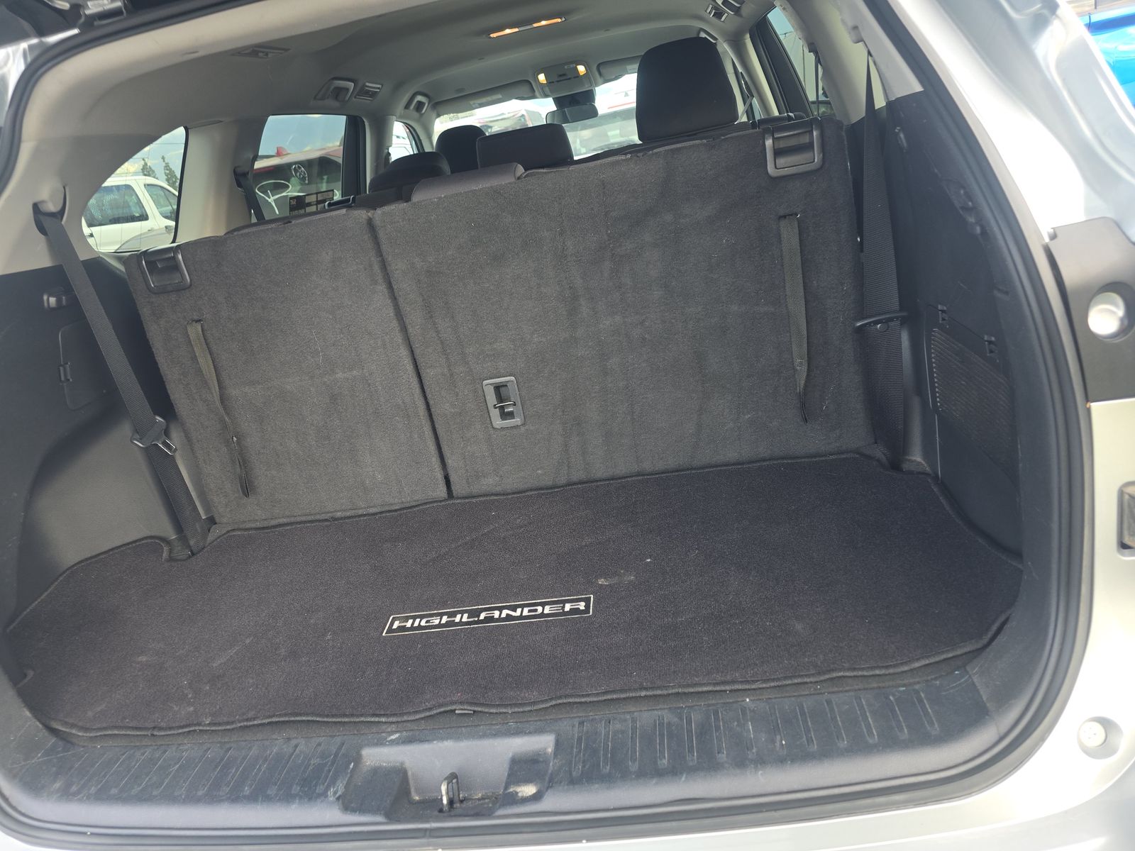 2024 Toyota Highlander LE AWD