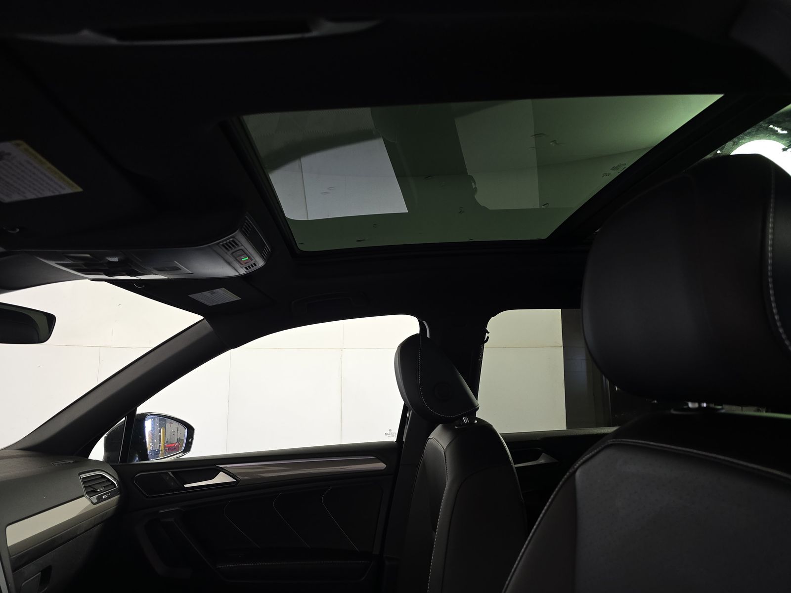 2024 Volkswagen Tiguan 2.0T SE R-Line Black AWD