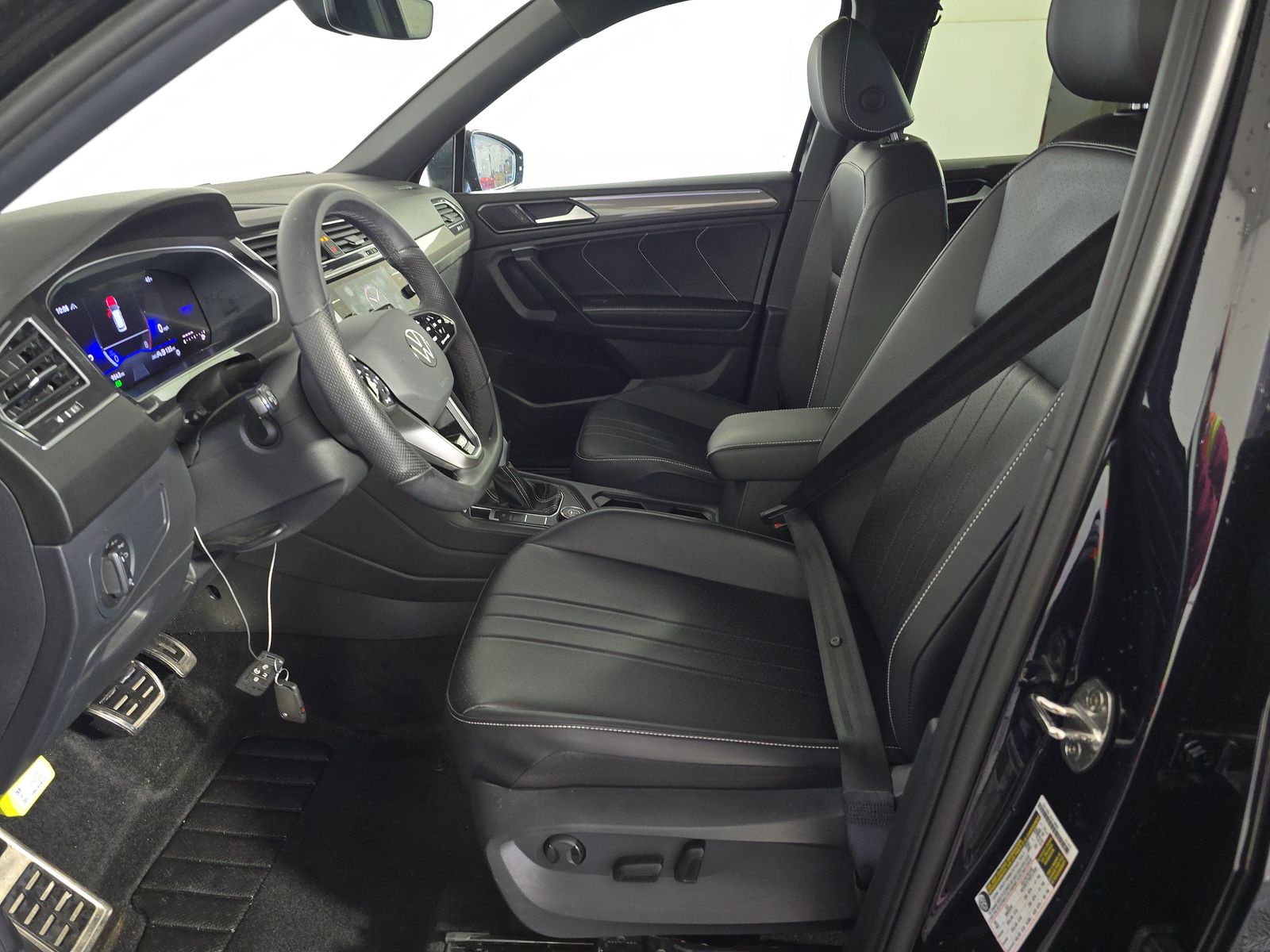 2024 Volkswagen Tiguan 2.0T SE R-Line Black AWD