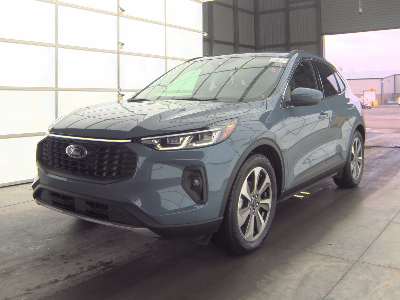 2025 Ford Escape Hybrid Platinum FWD