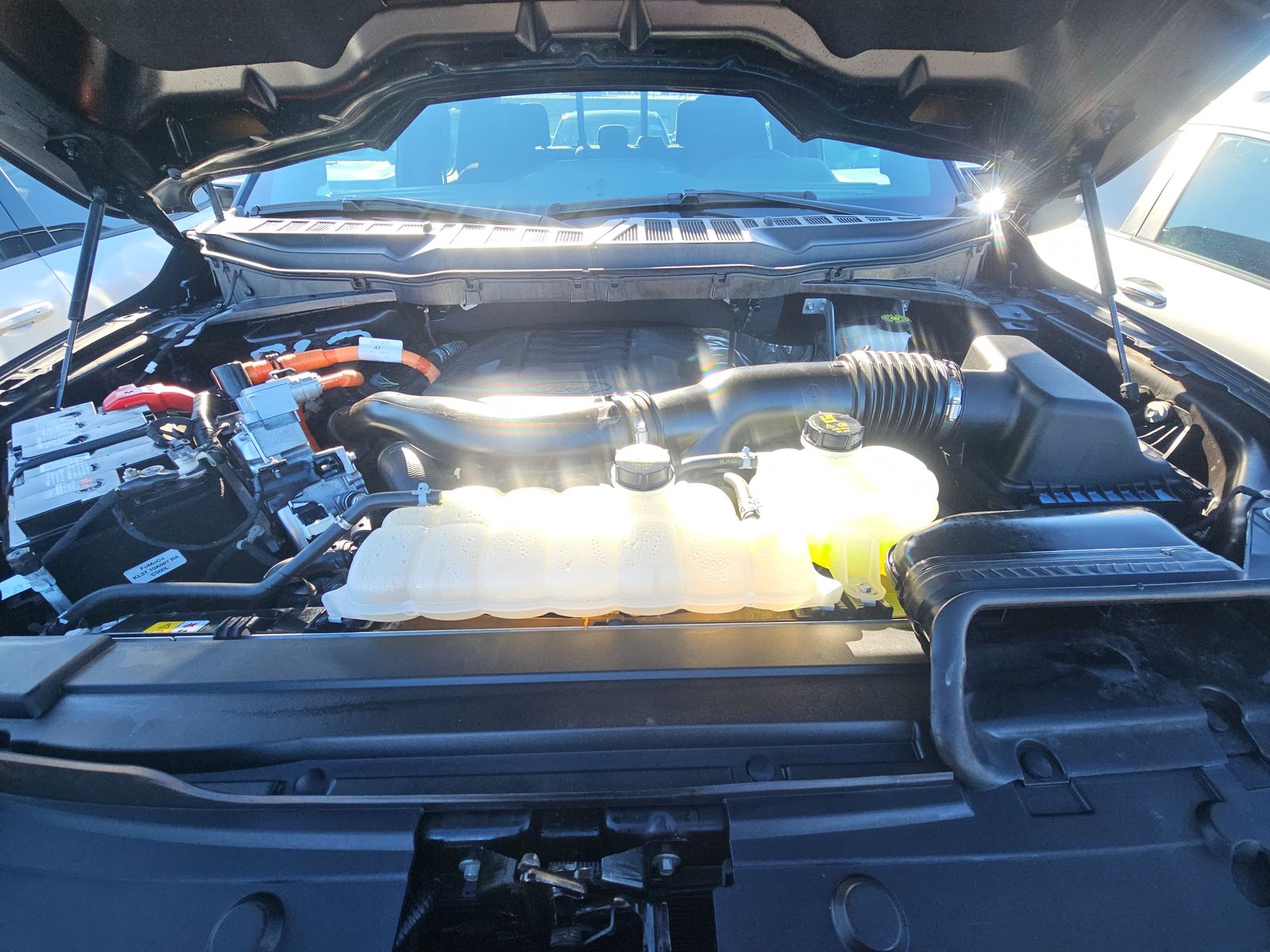 2023 Ford F-150 Hybrid XLT AWD