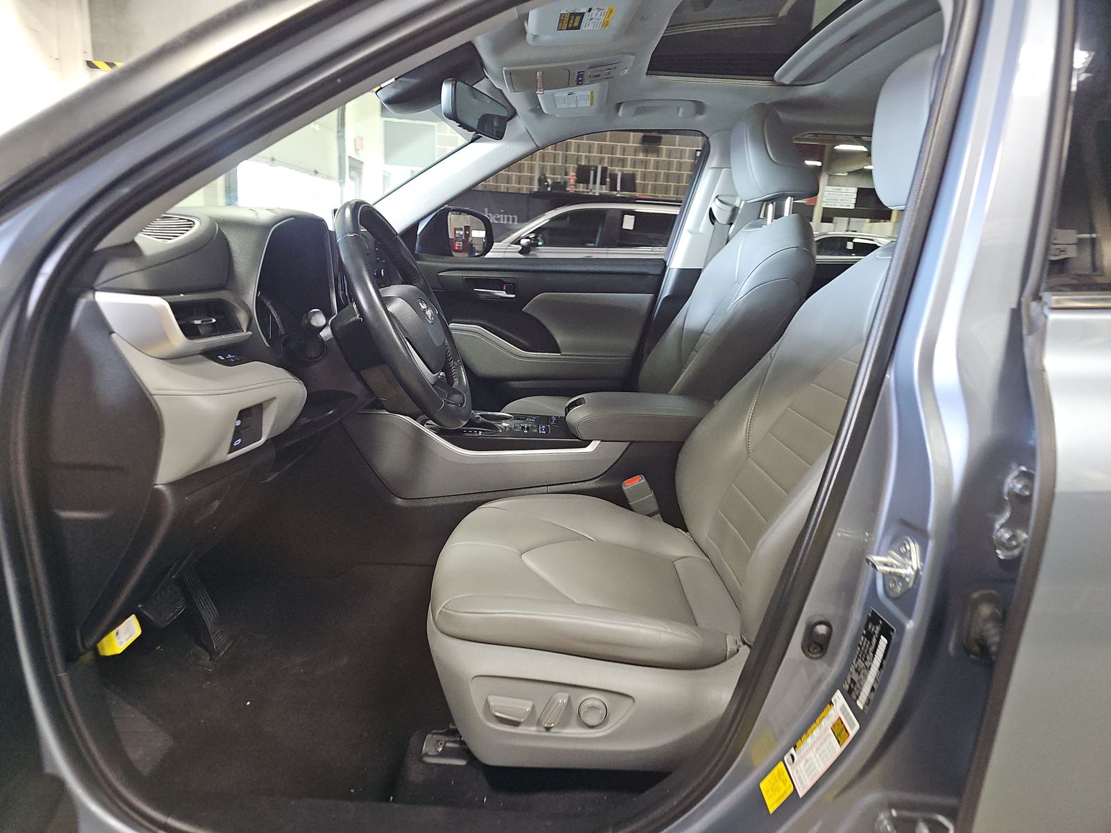 2022 Toyota Highlander XLE AWD