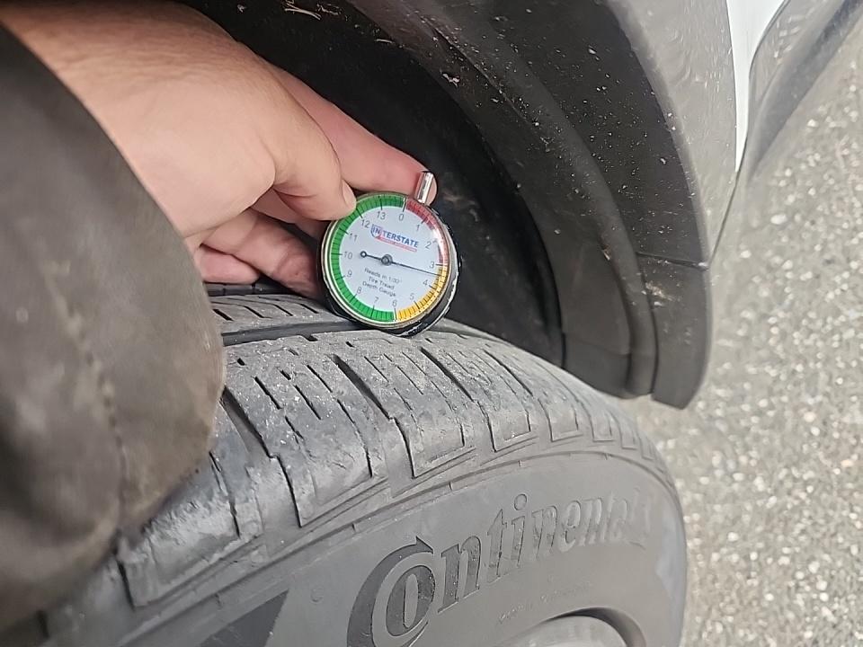 2024 Land Rover Defender 130 X-Dynamic SE AWD