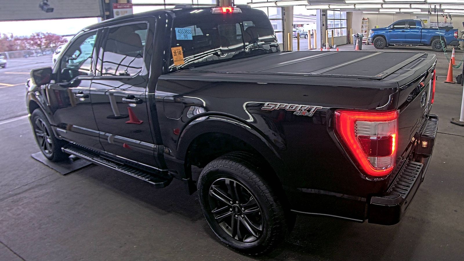 2022 Ford F-150 Hybrid Lariat AWD