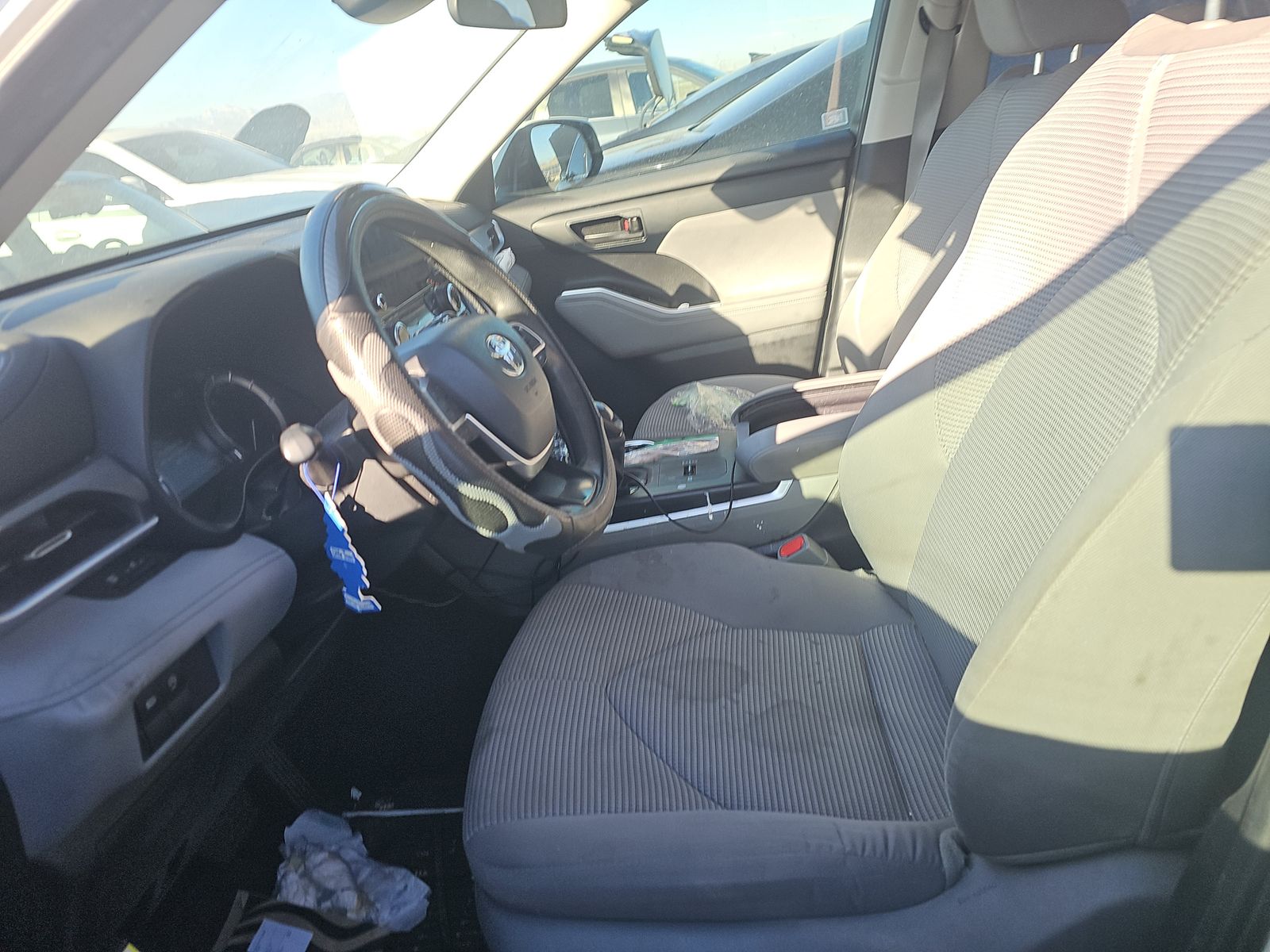 2023 Toyota Highlander L FWD