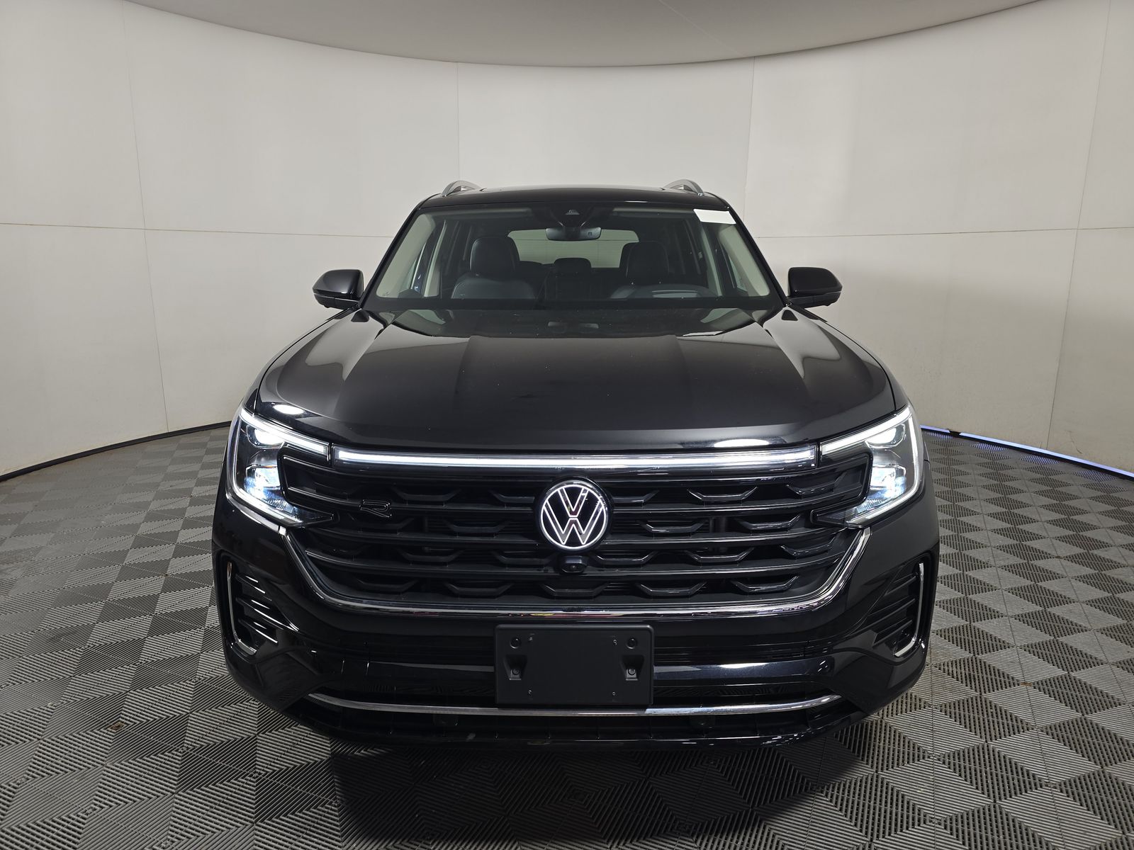 2024 Volkswagen Atlas 2.0T SEL Premium R-Line AWD