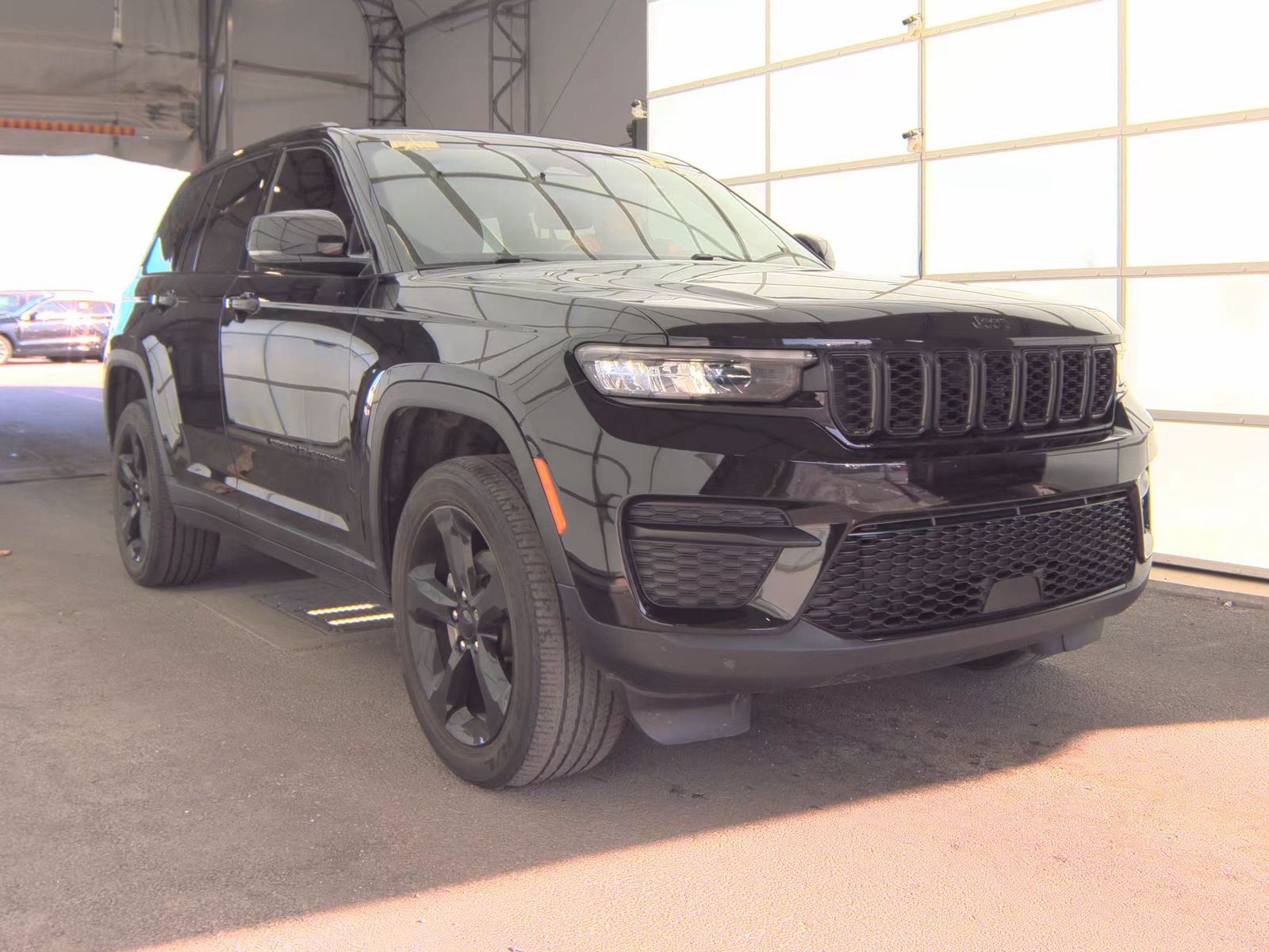 2022 Jeep Grand Cherokee Altitude AWD