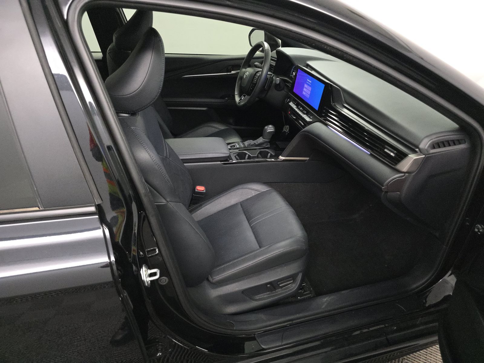 2025 Toyota Camry XSE FWD