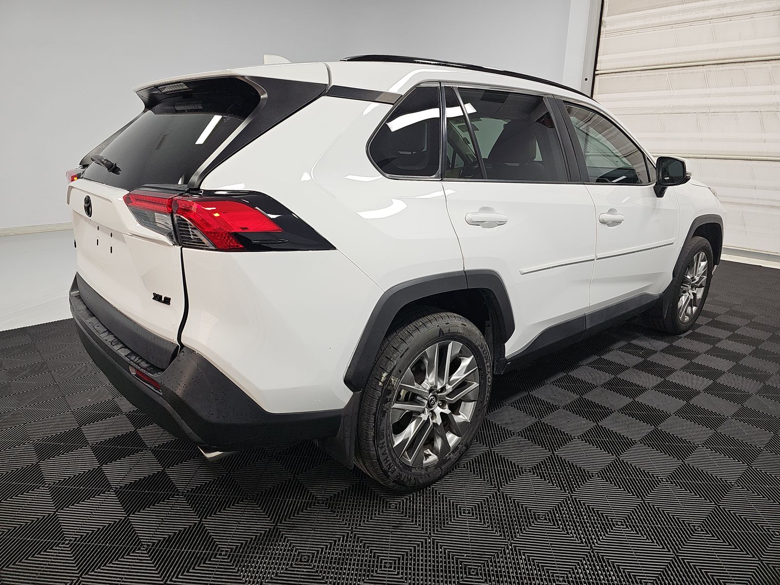 2020 Toyota RAV4 XLE Premium FWD
