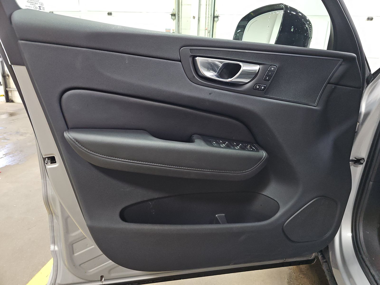 2025 Volvo XC60 B5 Core AWD