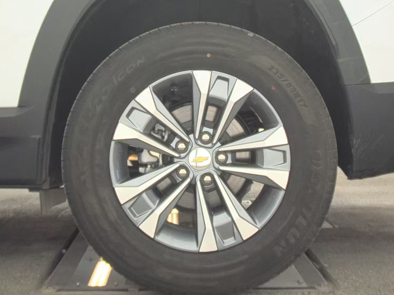 2025 Chevrolet Equinox LT FWD