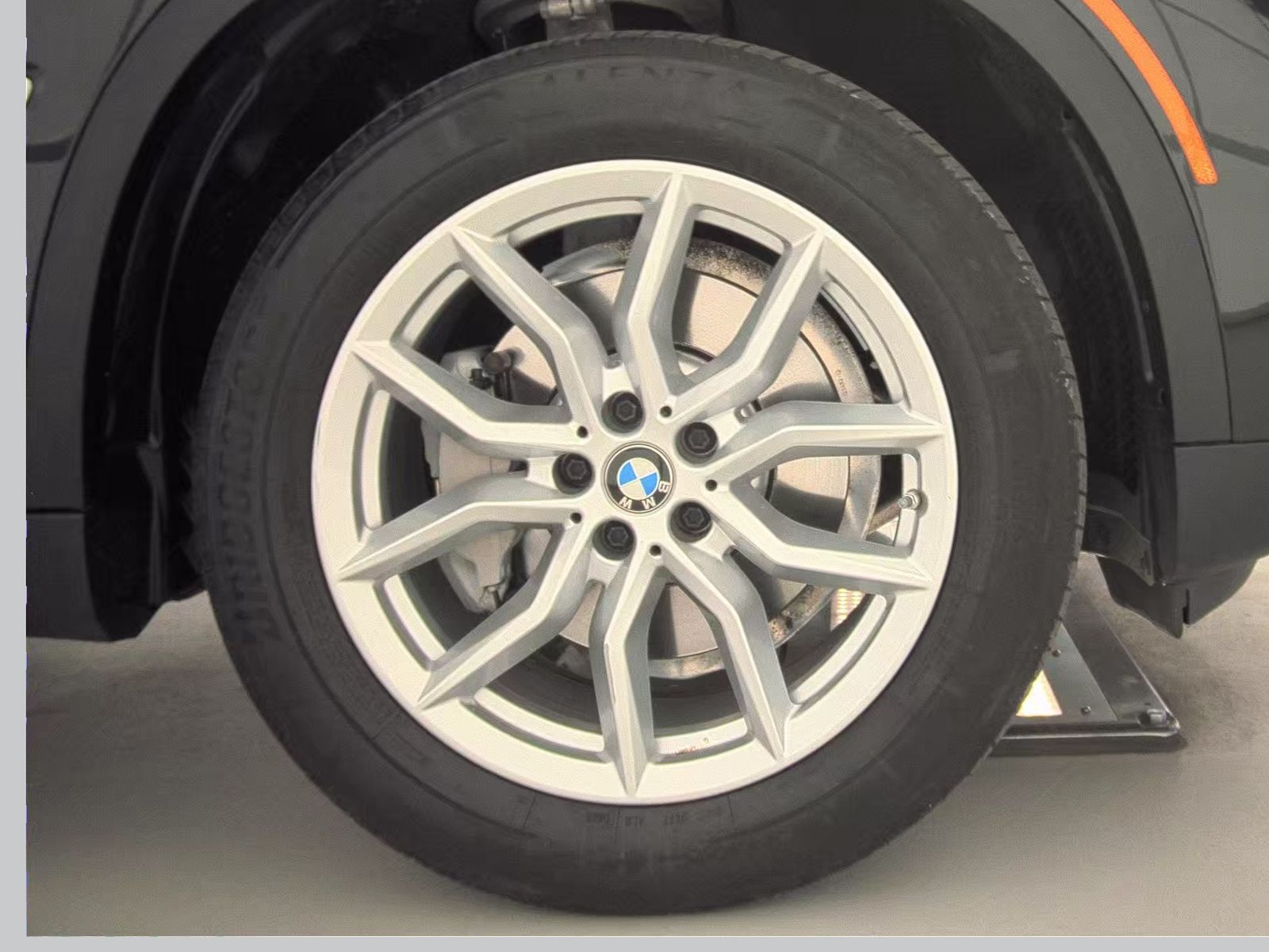 2023 BMW X5 xDrive40i AWD