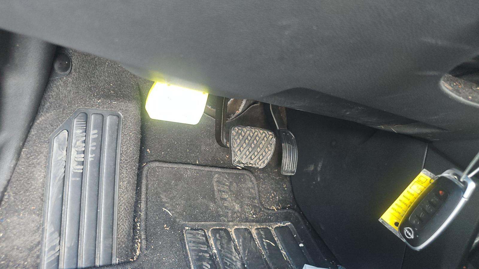 2023 Nissan Pathfinder SL FWD