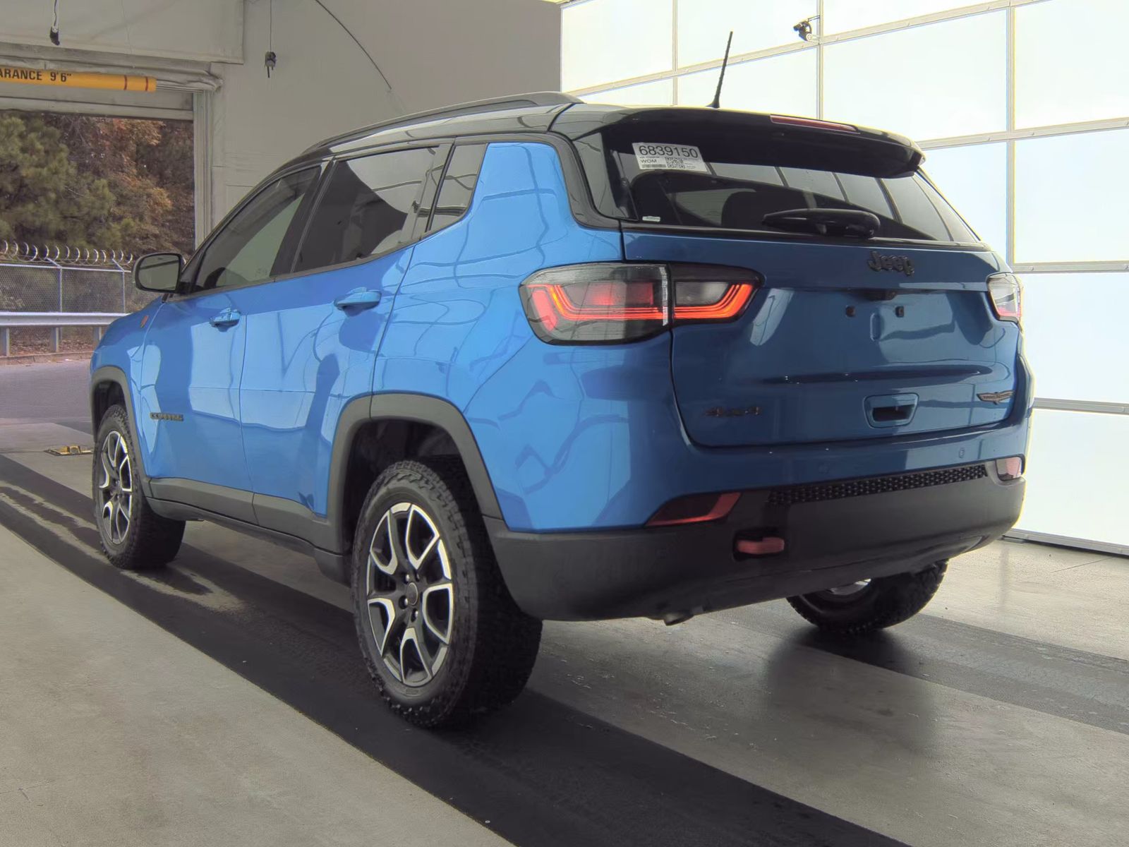 2025 Jeep Compass Trailhawk AWD