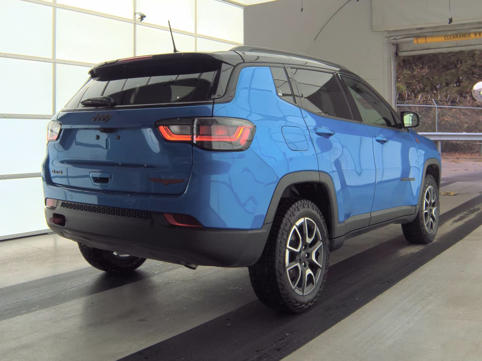 2025 Jeep Compass Trailhawk AWD