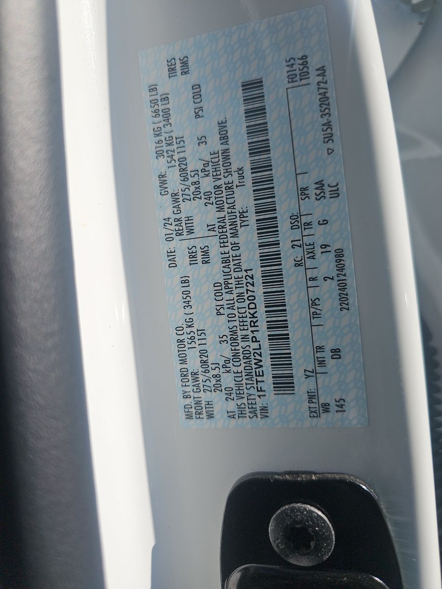 2024 Ford F-150 STX AWD