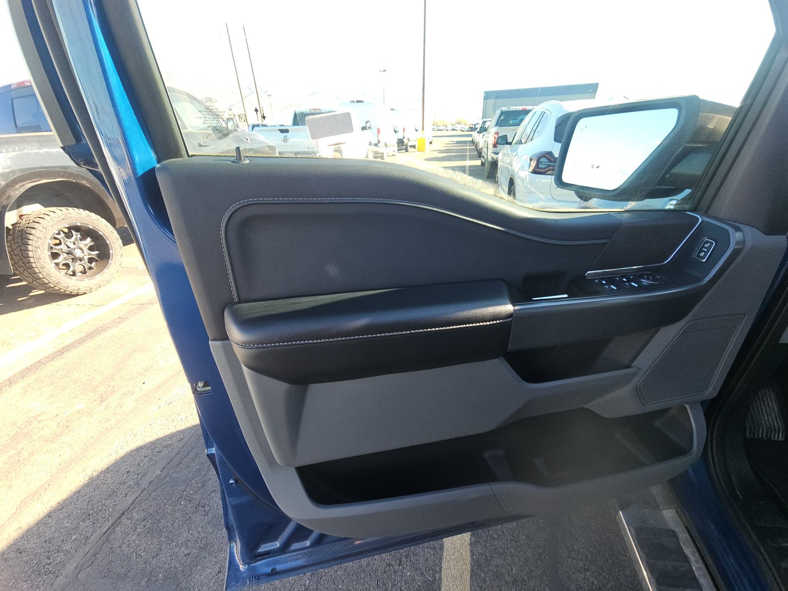 2024 Ford F-150 XLT AWD