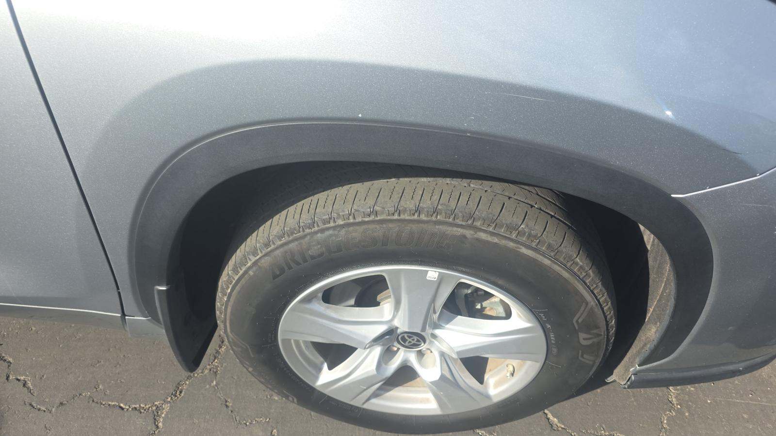 2024 Toyota Highlander LE AWD