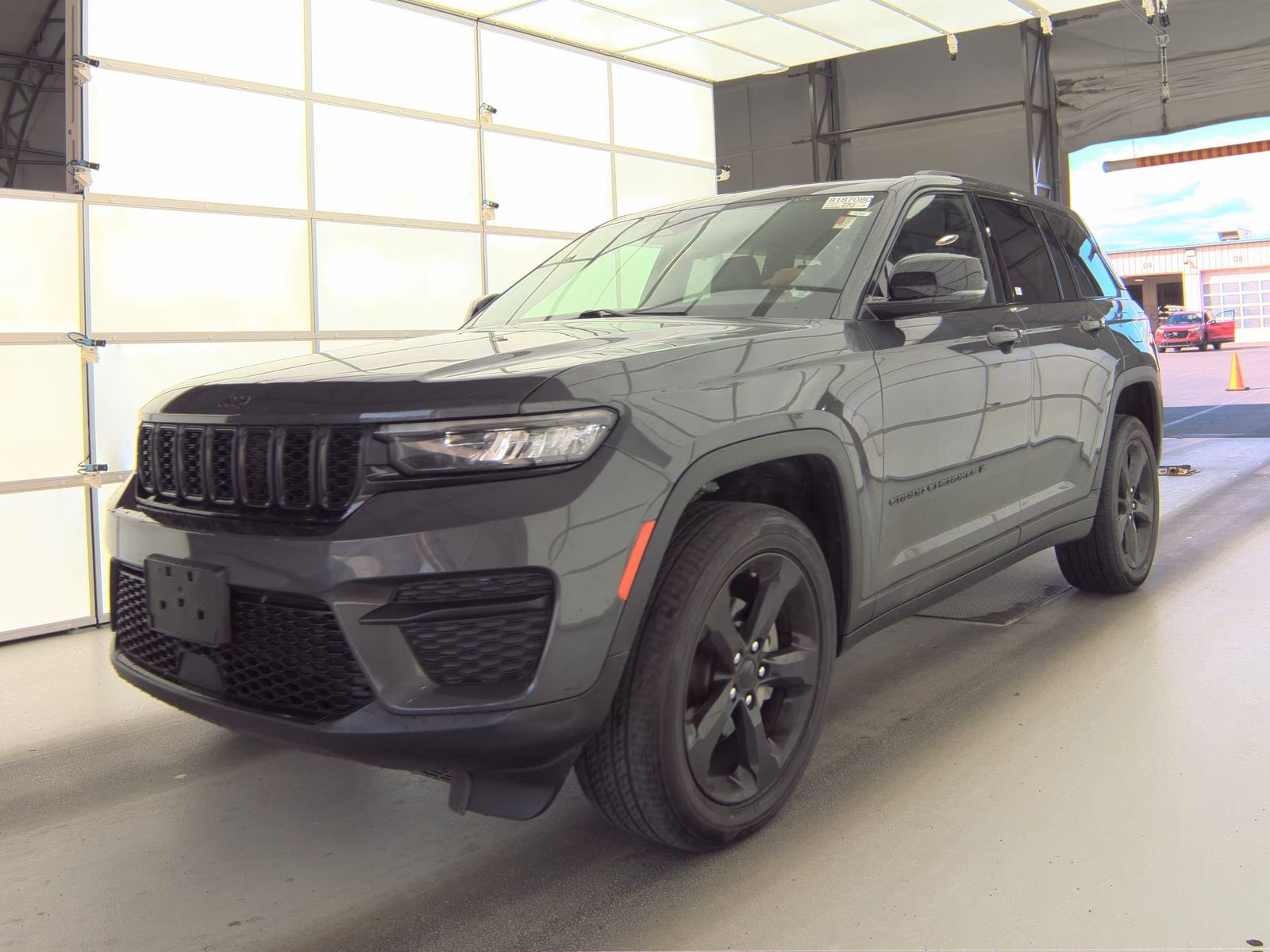 2022 Jeep Grand Cherokee Altitude AWD