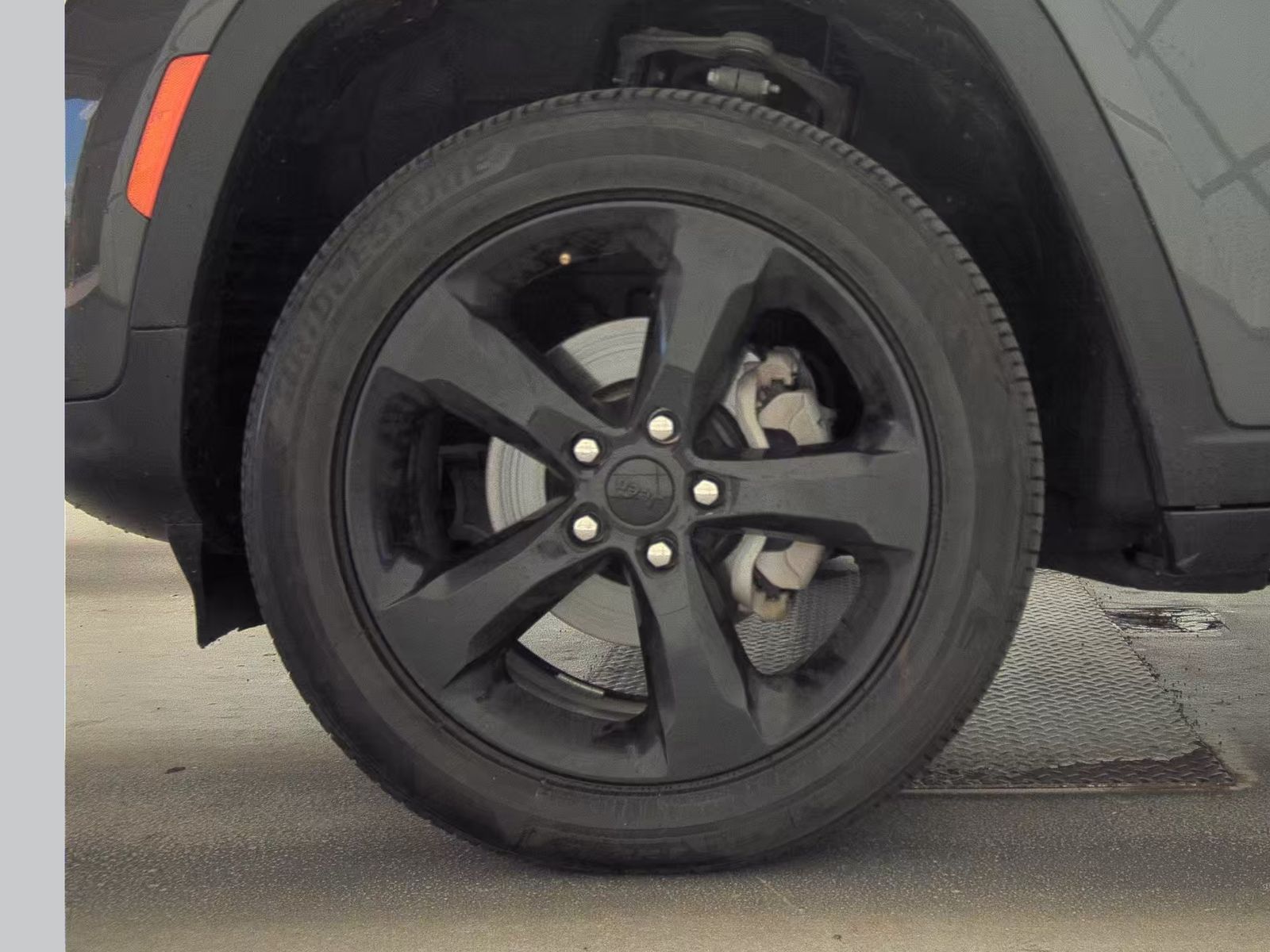 2022 Jeep Grand Cherokee Altitude AWD