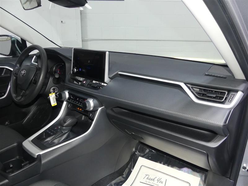 2024 Toyota RAV4 LE AWD