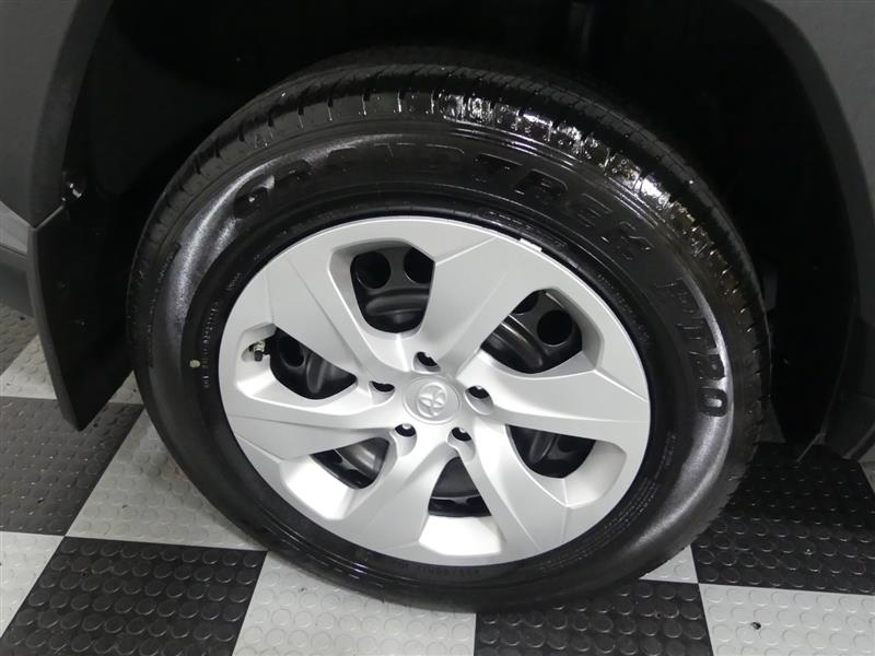 2024 Toyota RAV4 LE AWD