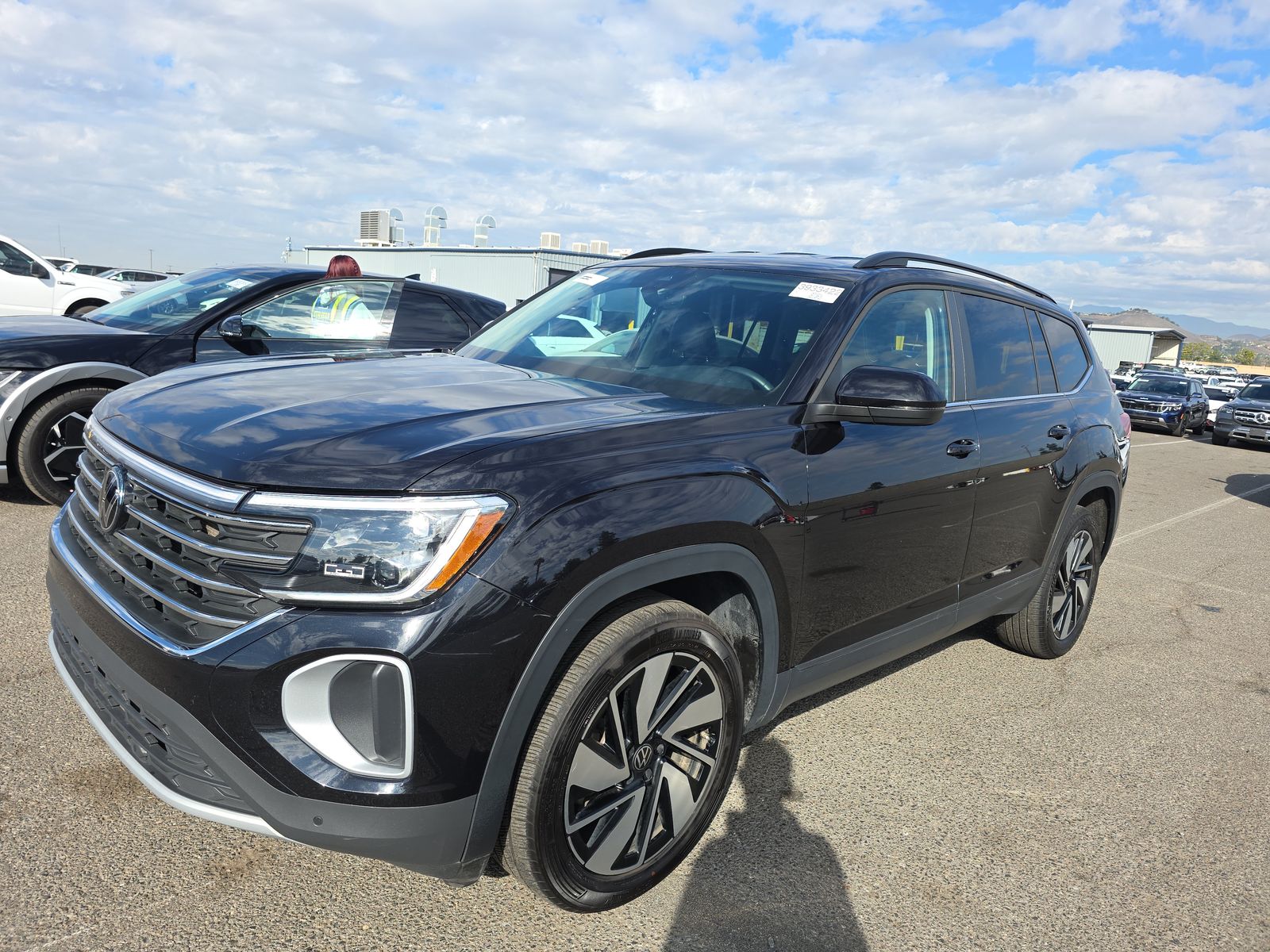 2024 Volkswagen Atlas 2.0T SE AWD