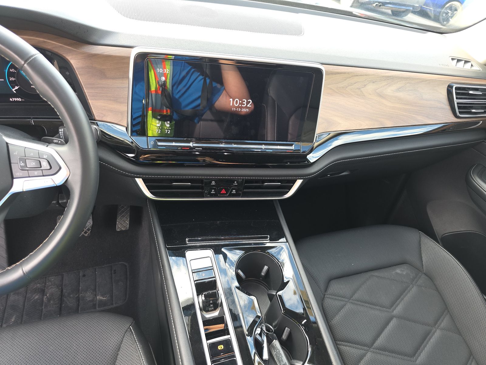 2024 Volkswagen Atlas 2.0T SE AWD